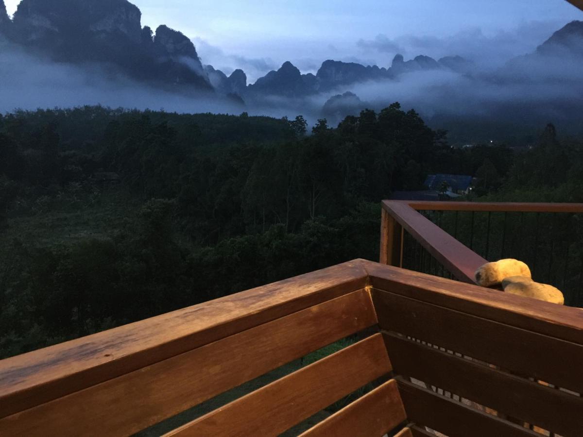 Billion Views Khaosok Homestay Khao Sok National Park Eksteriør bilde
