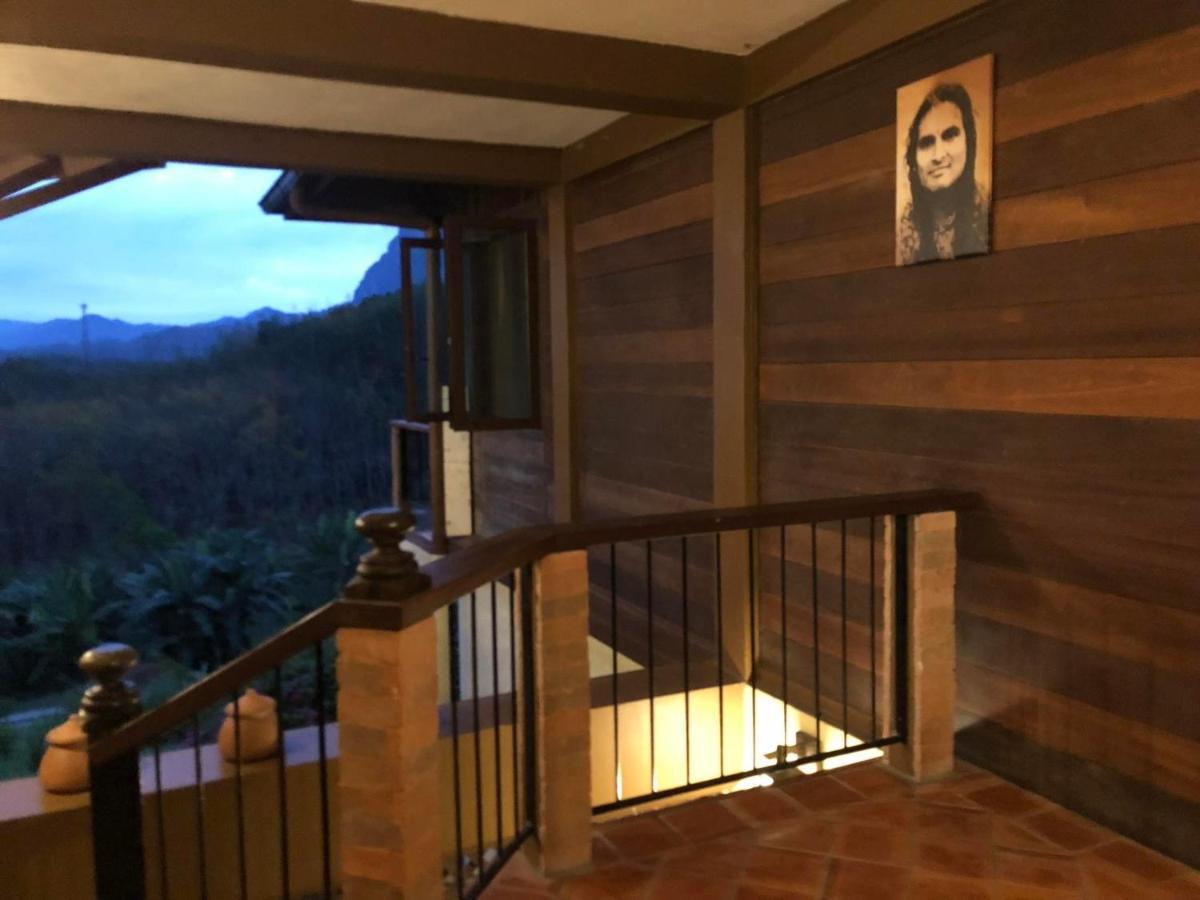 Billion Views Khaosok Homestay Khao Sok National Park Eksteriør bilde