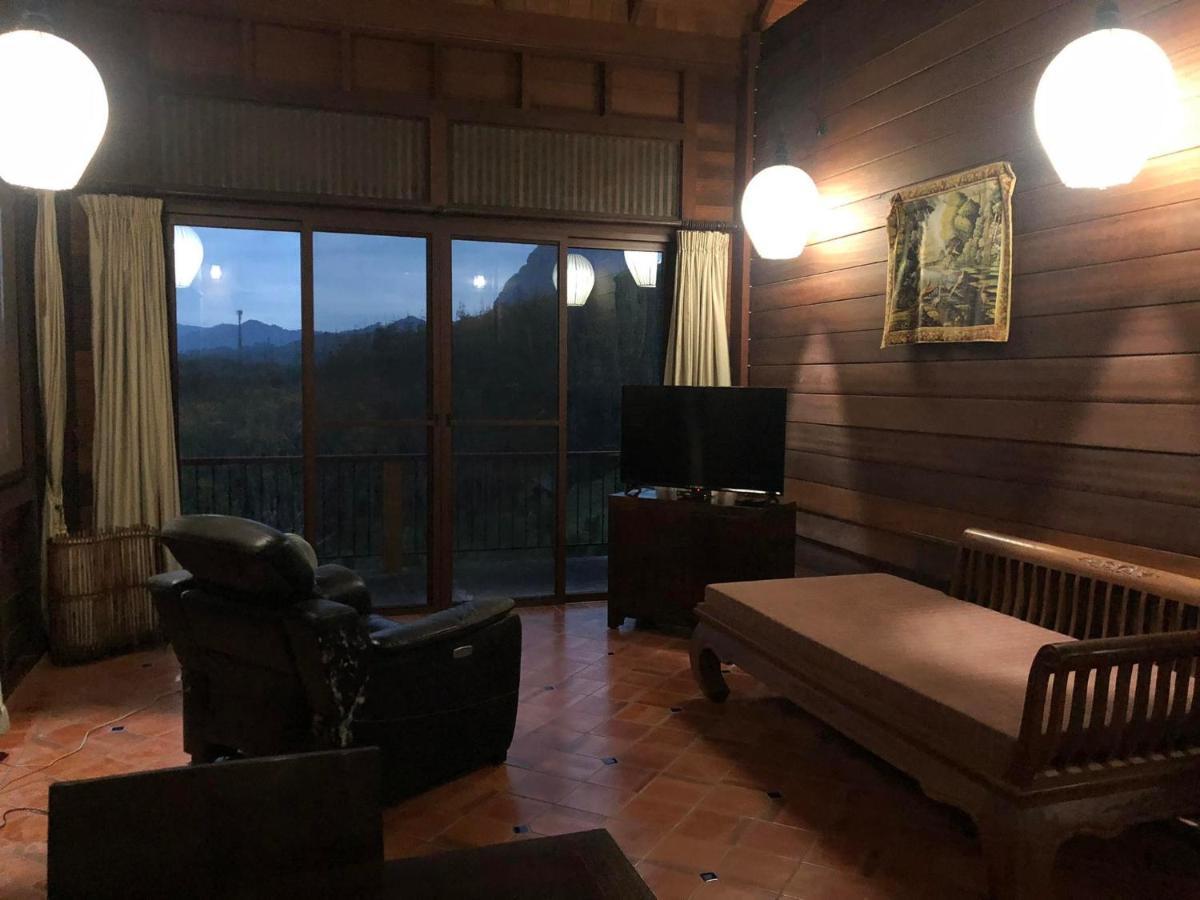 Billion Views Khaosok Homestay Khao Sok National Park Eksteriør bilde